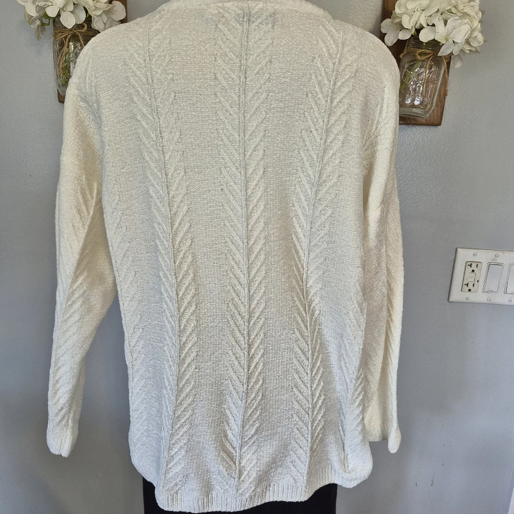 Orvis Cream Chenille Sweater - Picture 4 of 8